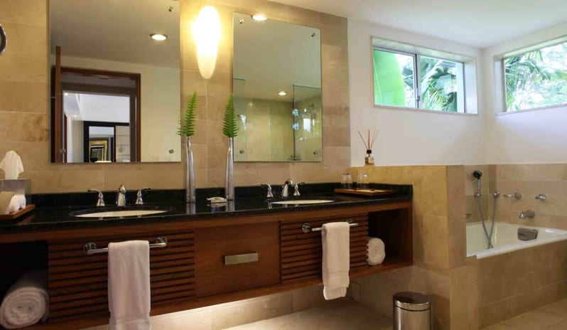 Elite Hotel Room With Balcony 4